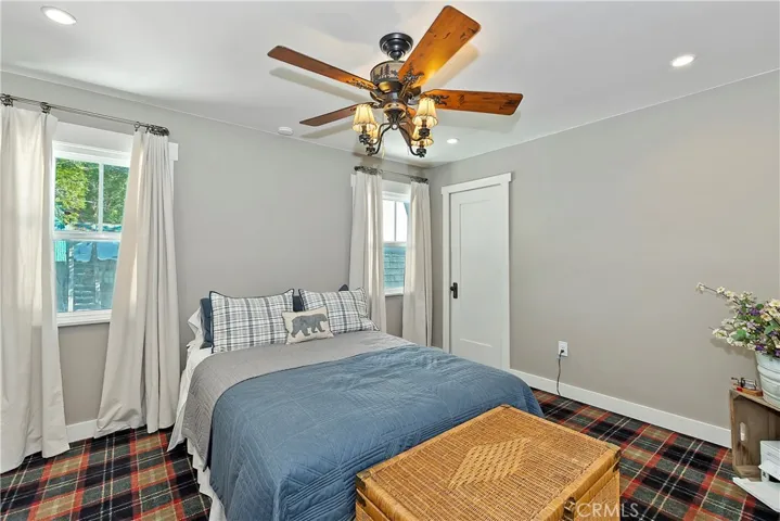 25713 State Highway 189, Twin Peaks, California 92391