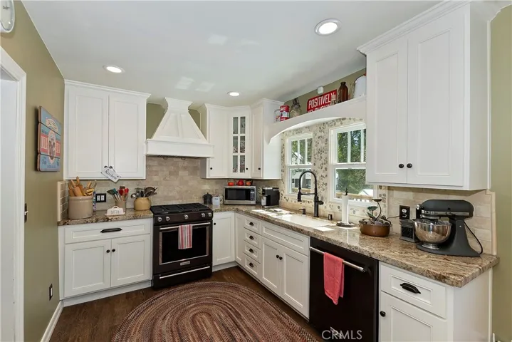 25713 State Highway 189, Twin Peaks, California 92391