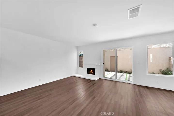 13 Snapdragon 7, Irvine, California 92604