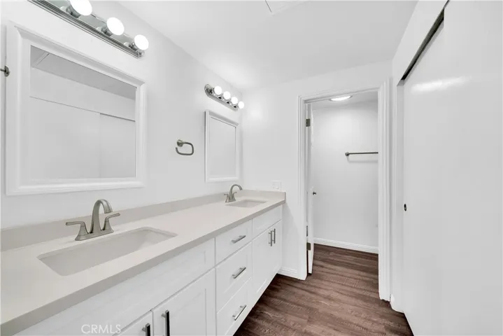 13 Snapdragon 7, Irvine, California 92604