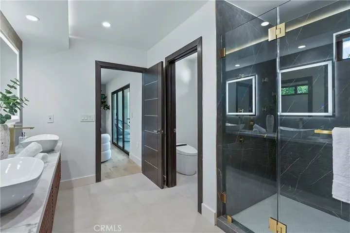 411 26th Street, Santa Monica, California 90402