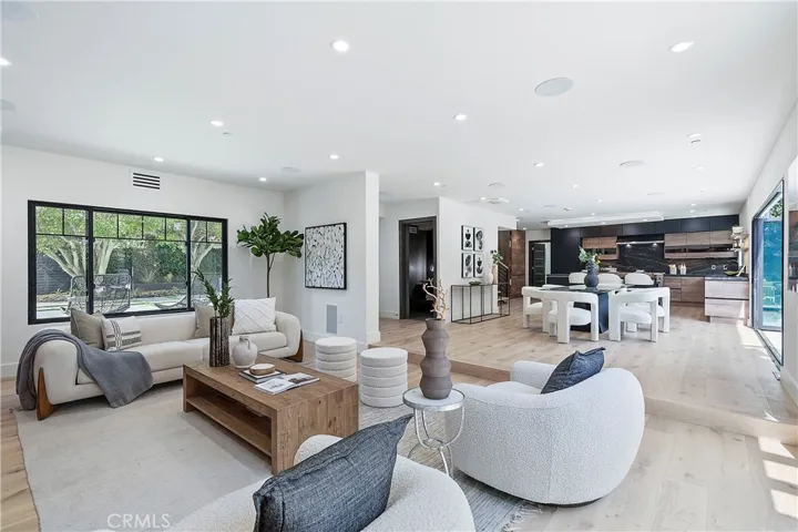411 26th Street, Santa Monica, California 90402
