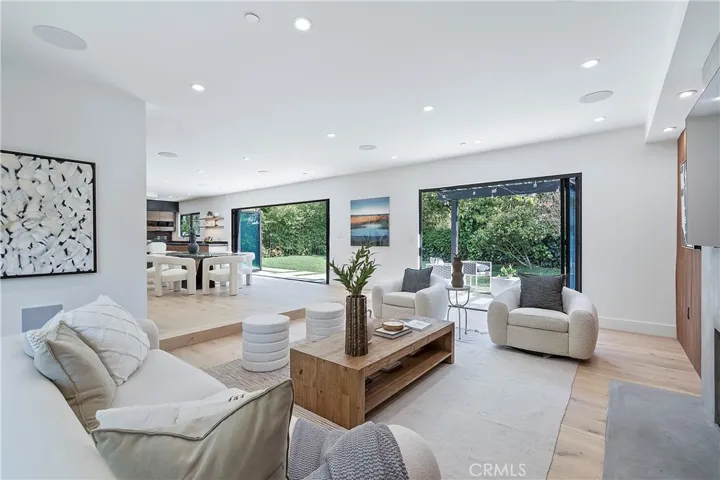 411 26th Street, Santa Monica, California 90402