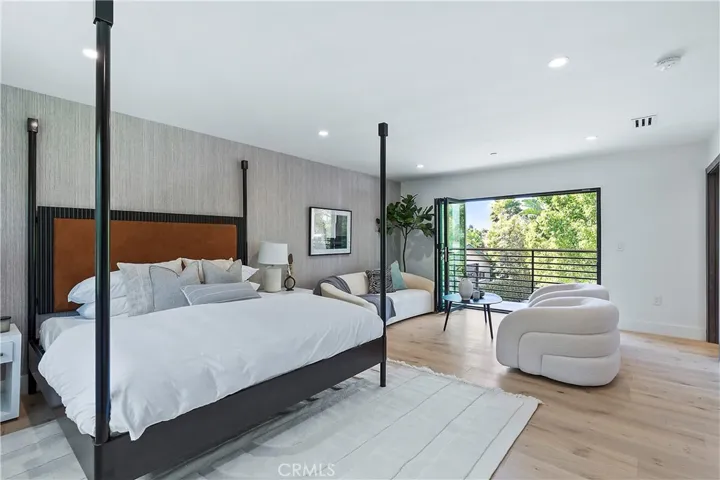 411 26th Street, Santa Monica, California 90402