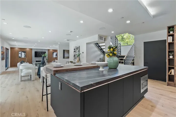 411 26th Street, Santa Monica, California 90402