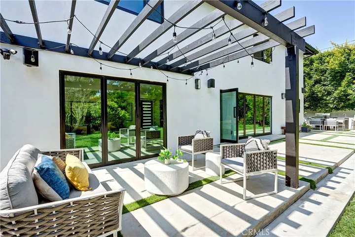 411 26th Street, Santa Monica, California 90402