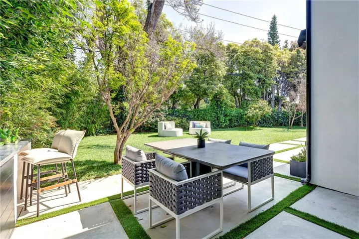 411 26th Street, Santa Monica, California 90402