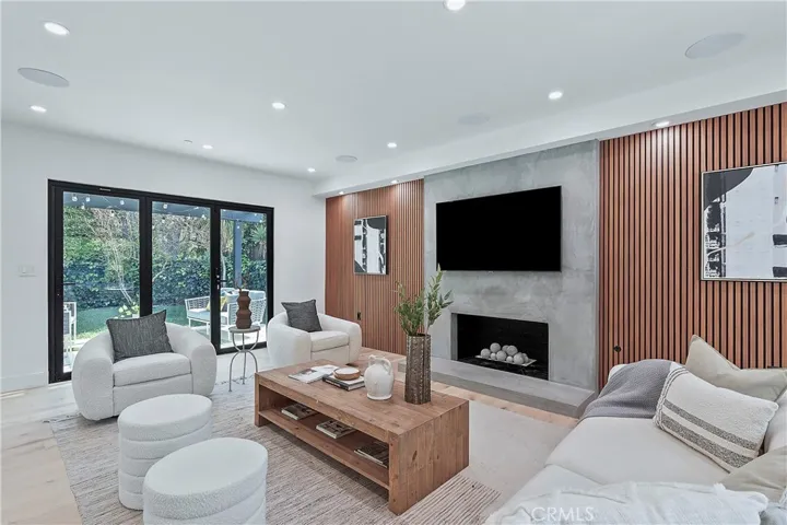 411 26th Street, Santa Monica, California 90402