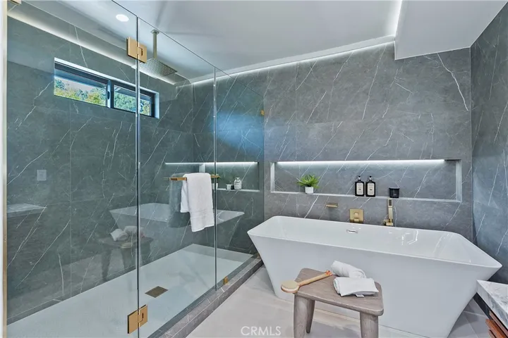 411 26th Street, Santa Monica, California 90402