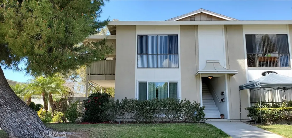 944 Avenida Majorca, Laguna Woods, California 92637