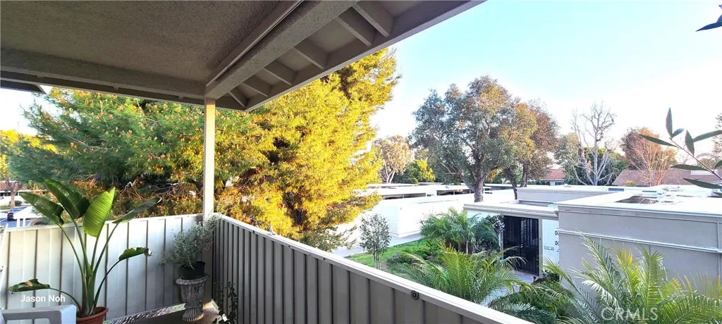 944 Avenida Majorca, Laguna Woods, California 92637