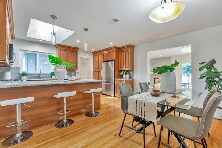 868 Ilima Court, Palo Alto, California 94306