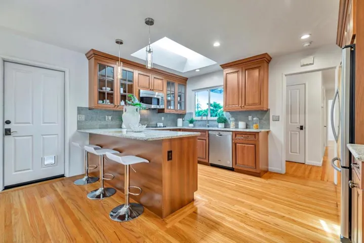 868 Ilima Court, Palo Alto, California 94306