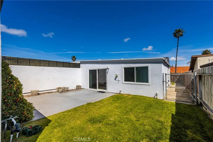 1821 Alsuna Lane, Huntington Beach, California 92648