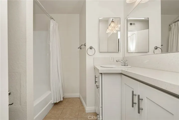1821 Alsuna Lane, Huntington Beach, California 92648