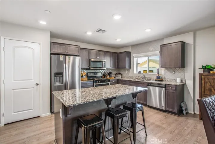 126 Lupine Drive, San Jacinto, California 92583