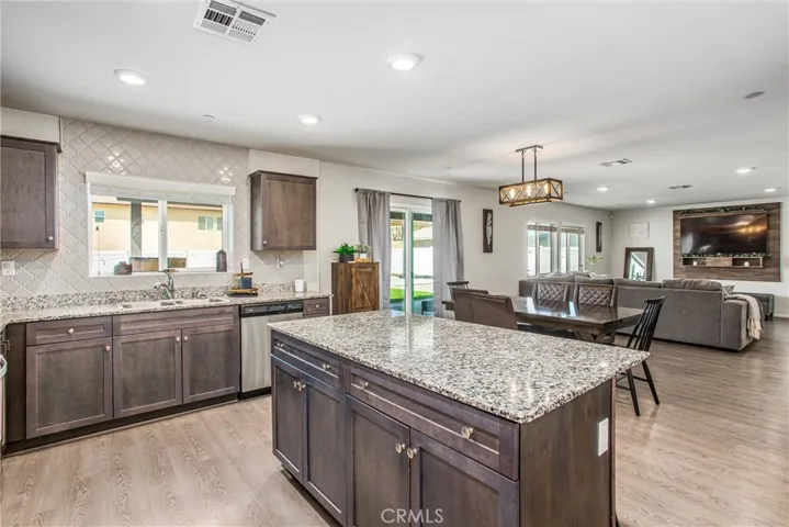 126 Lupine Drive, San Jacinto, California 92583