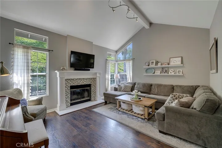 878 S Sapphire Lane, Anaheim Hills, California 92807