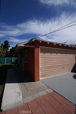 3131 Kansas Avenue, South Gate, California 90280