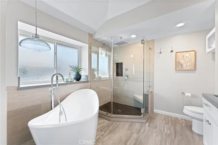 26175 Rio Grande Avenue, Laguna Hills, California 92653