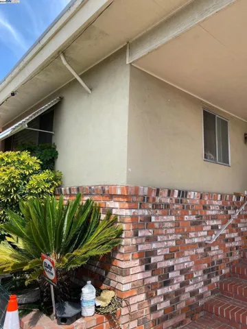 5026 Foothill Blvd, Oakland, California 94601