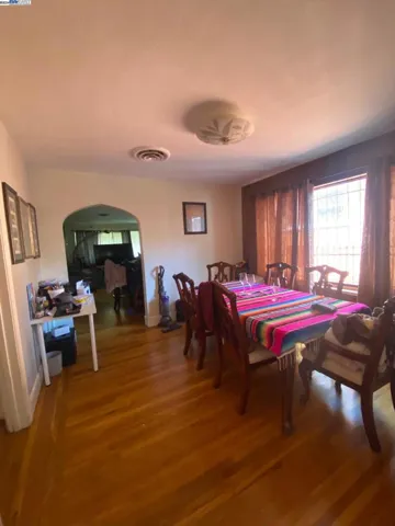 5026 Foothill Blvd, Oakland, California 94601