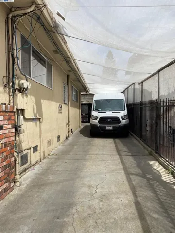 5026 Foothill Blvd, Oakland, California 94601