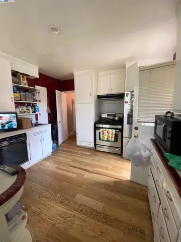 5026 Foothill Blvd, Oakland, California 94601