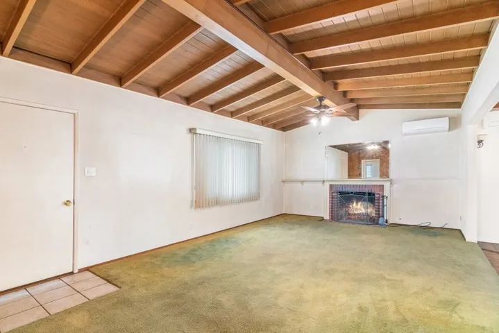 5580 E Ulen Street, Long Beach, California 90815