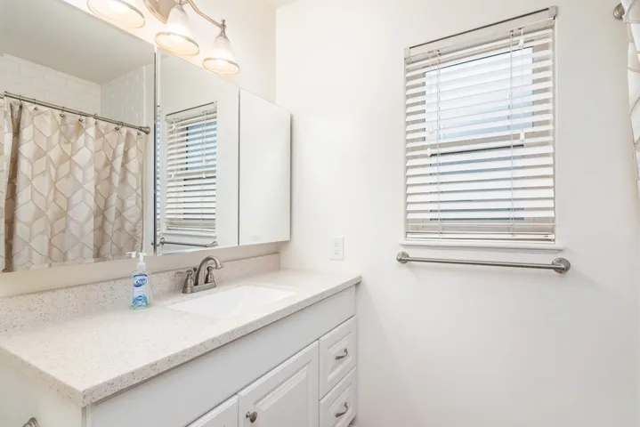 5580 E Ulen Street, Long Beach, California 90815