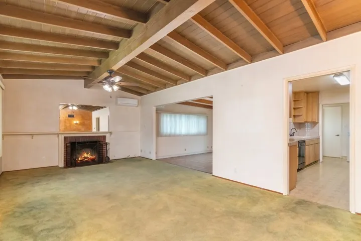 5580 E Ulen Street, Long Beach, California 90815