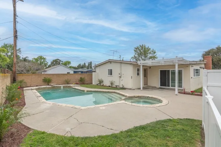 5580 E Ulen Street, Long Beach, California 90815