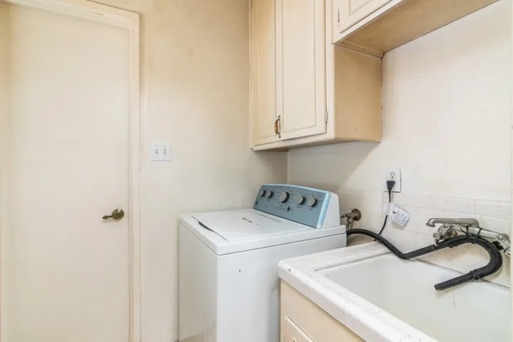 5580 E Ulen Street, Long Beach, California 90815