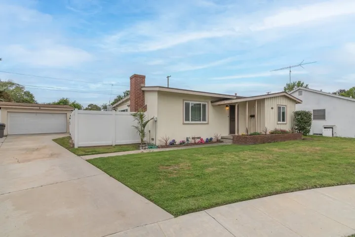 5580 E Ulen Street, Long Beach, California 90815