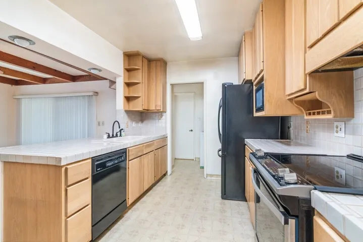 5580 E Ulen Street, Long Beach, California 90815