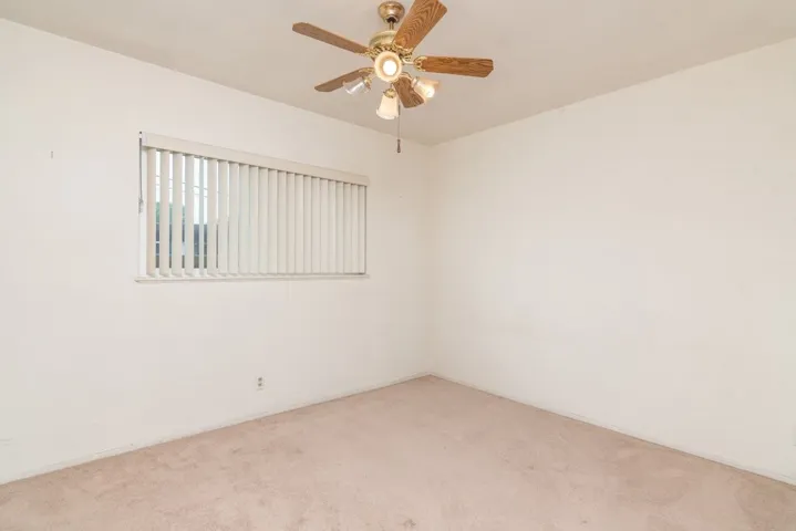 5580 E Ulen Street, Long Beach, California 90815