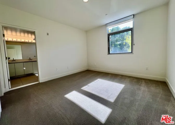 11715 W Bellagio Road 104, Los Angeles, California 90049