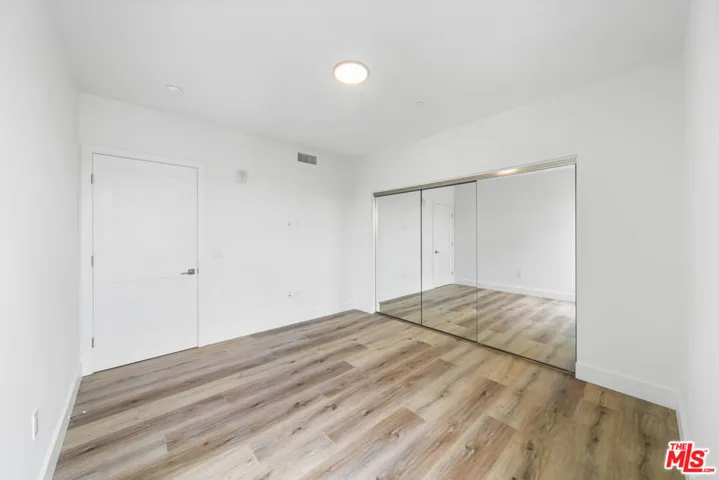 5801 Camerford Avenue Ph1, Los Angeles, California 90038