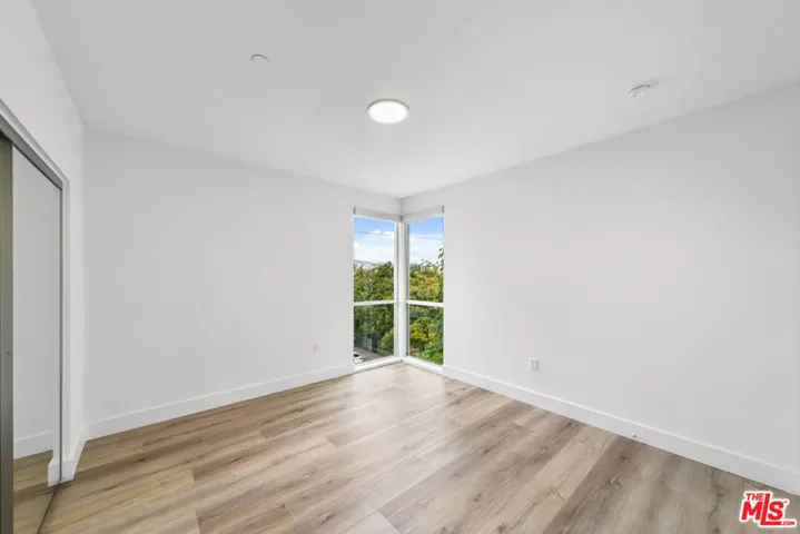 5801 Camerford Avenue Ph1, Los Angeles, California 90038