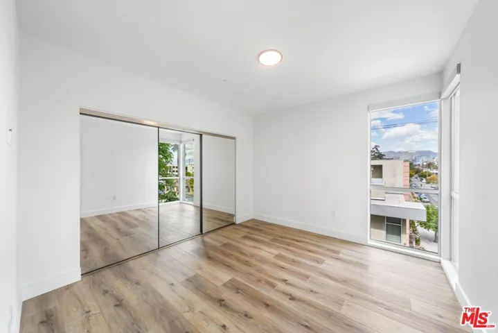 5801 Camerford Avenue Ph1, Los Angeles, California 90038
