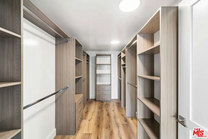 5801 Camerford Avenue Ph1, Los Angeles, California 90038