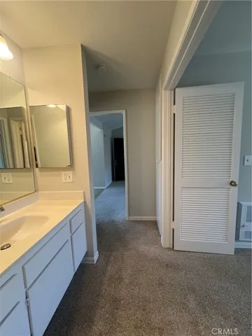 306 Streamwood, Irvine, California 92620