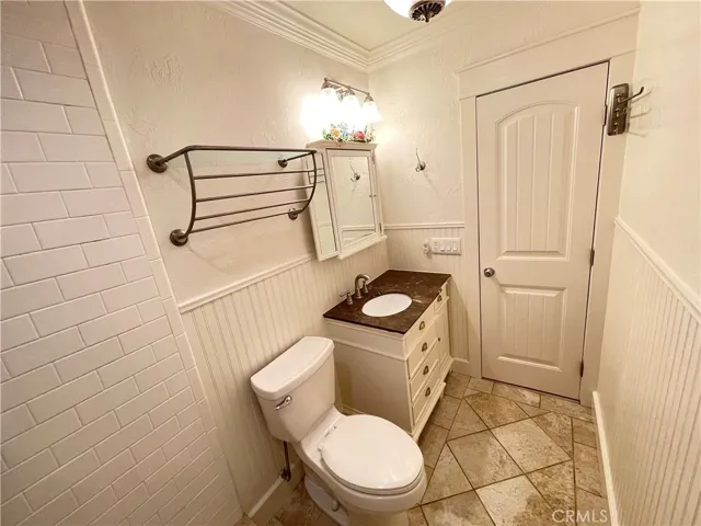 10868 Sunnyslope Drive, Riverside, California 92505