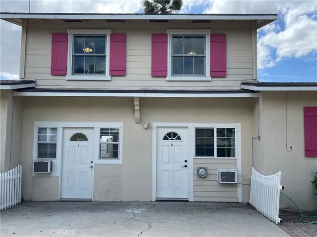 10868 Sunnyslope Drive, Riverside, California 92505