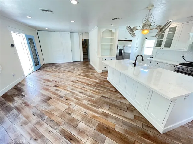 10868 Sunnyslope Drive, Riverside, California 92505