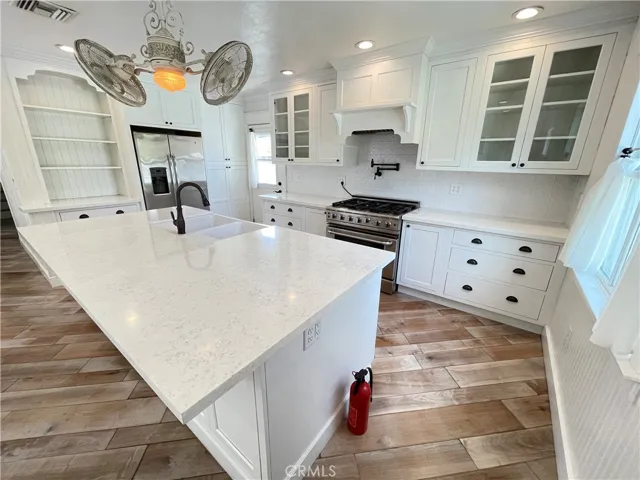 10868 Sunnyslope Drive, Riverside, California 92505