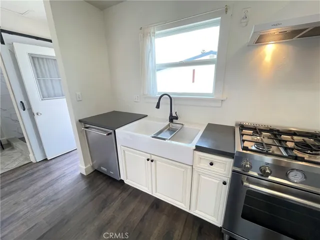 10868 Sunnyslope Drive, Riverside, California 92505