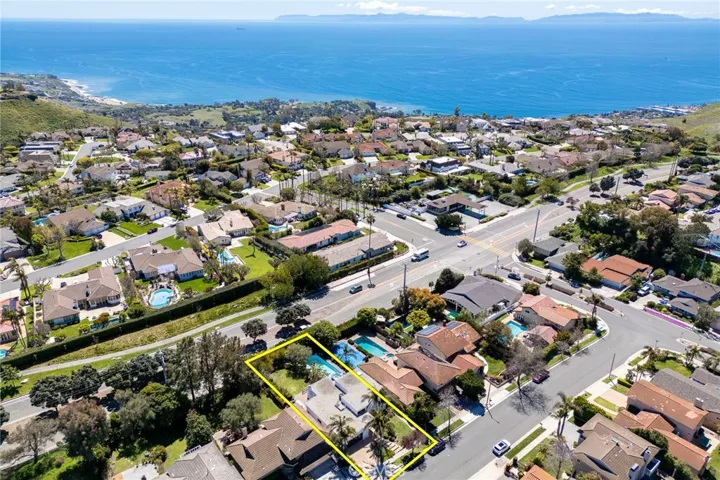 5672 Sunmist Drive, Rancho Palos Verdes, California 90275
