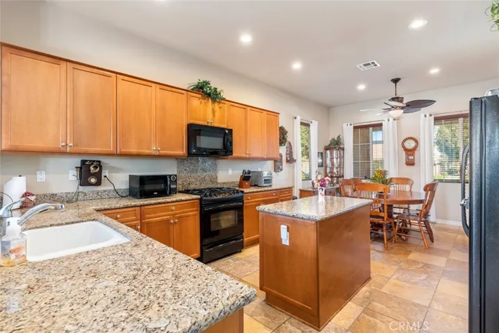 5007 Via Bajamar, Hemet, California 92545