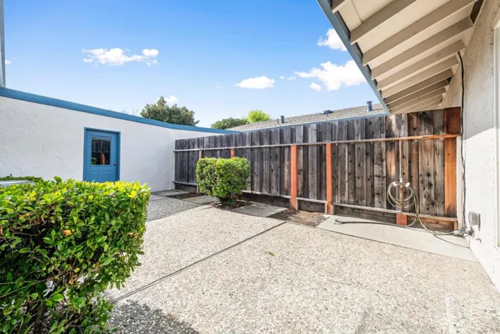 65606562 Crown Boulevard, San Jose, California 95120